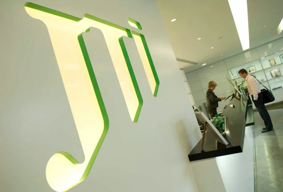 14575
14th September 2009
JTI Weybridge